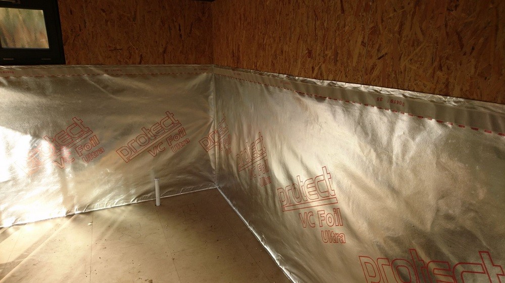 Construction of garden rooms' walls