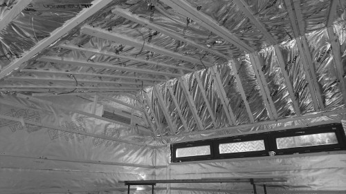 Roof structure of a garden gym