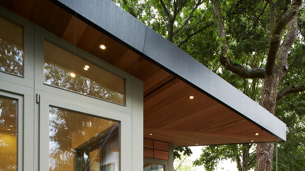 Bespoke garden room with canopy