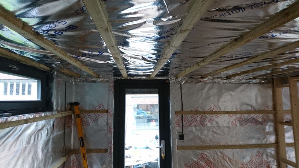 Construction of garden rooms' walls by Rooms Outdoor