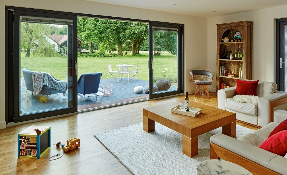 Bespoke garden annexe in Kent with livingroom and outdoor area