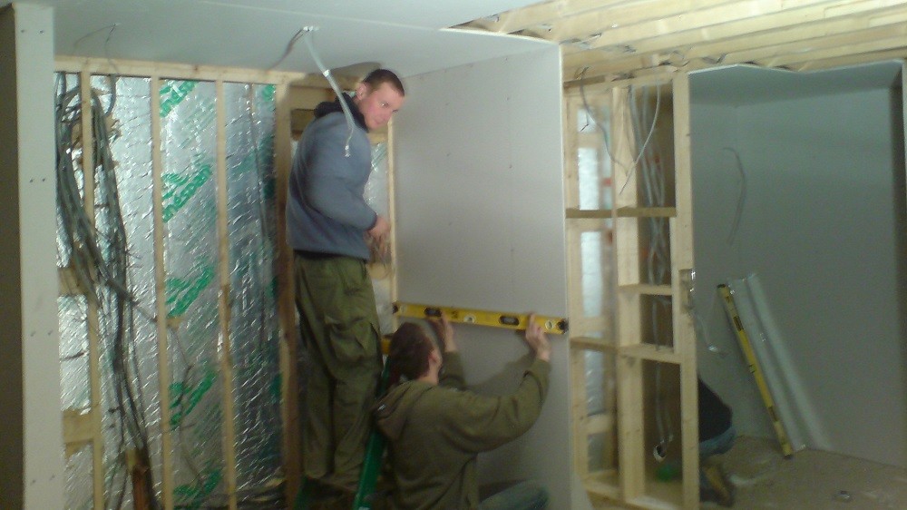 Garden rooms' internal walls construction