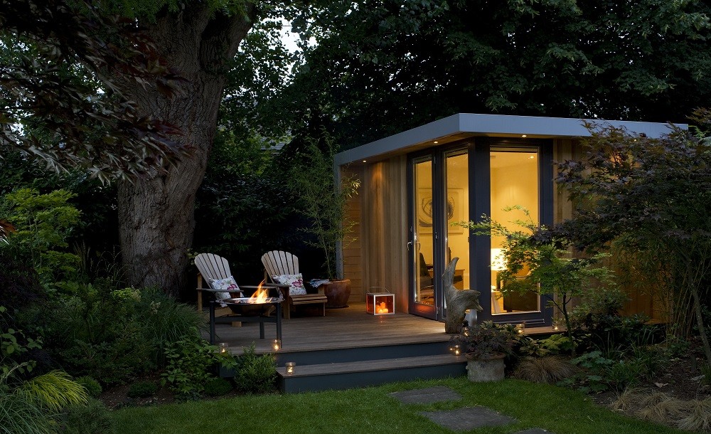 Solo garden office with deck area