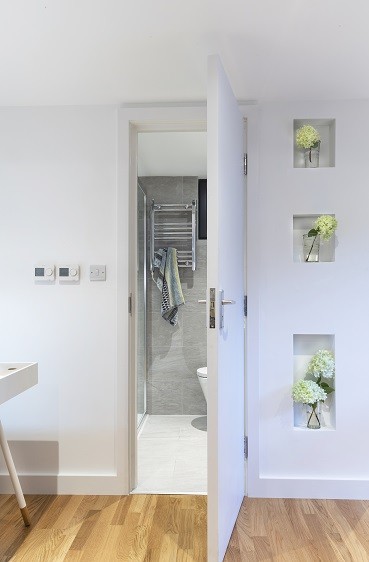 Garden annexe with shower room