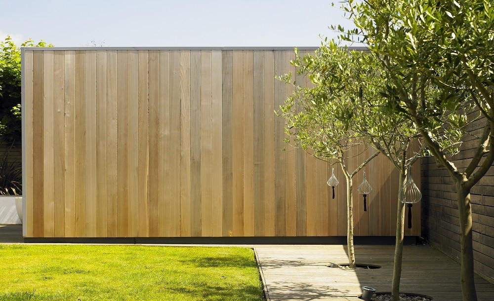 garden studio side walls cladding (Western red cedar)