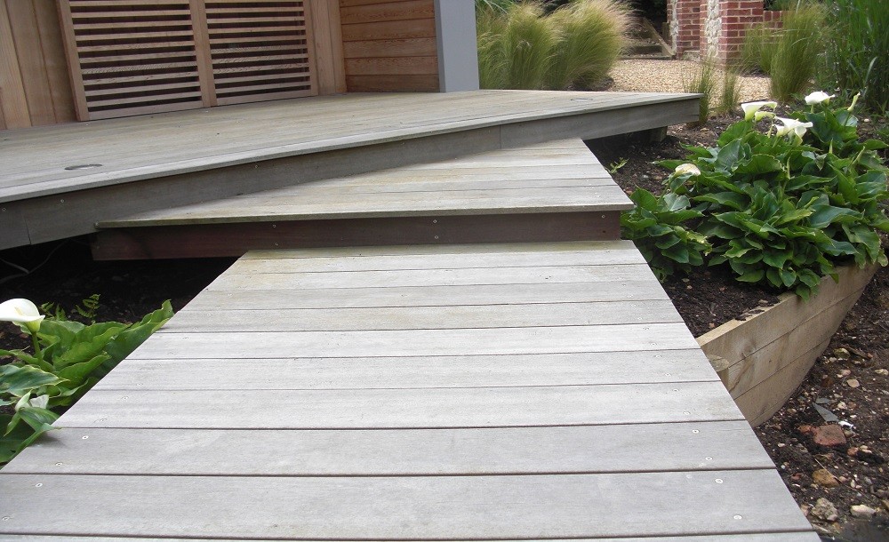 Standard garden rooms' yellow balau deck