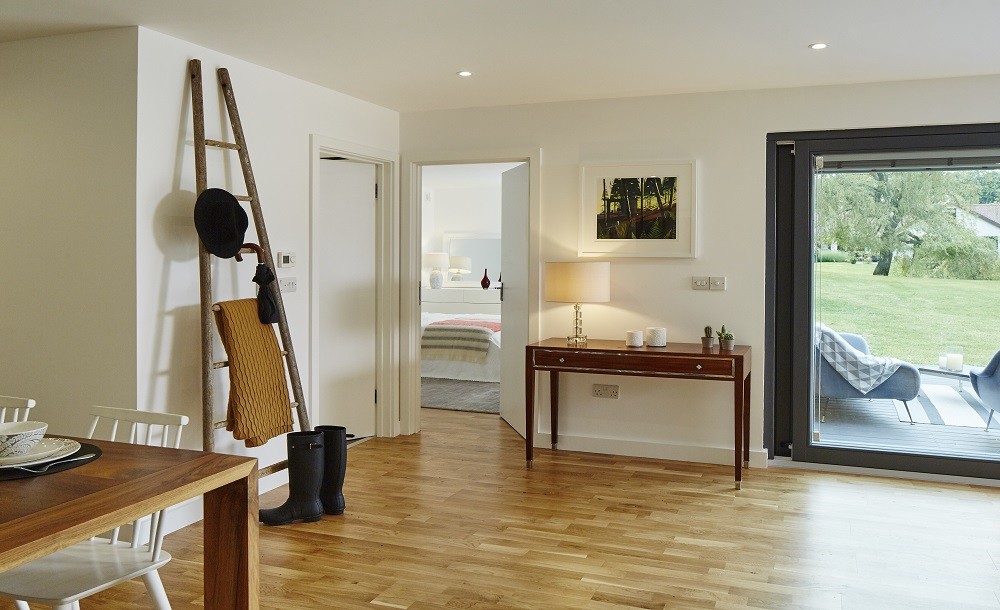 Standard plastered and painted walls for a garden studio by Rooms Outdoor